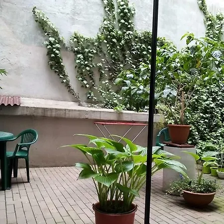 Hostel Tapki *